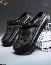 healthcare worker shoes non-slip.webp